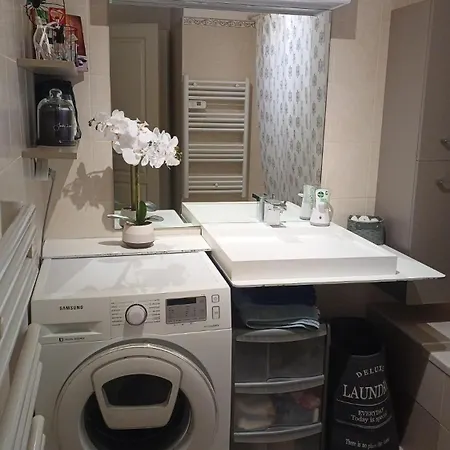 Beau Avec Garage Ferme شقة