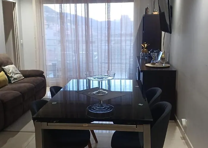 Apartamento Beau Avec Garage Fermé