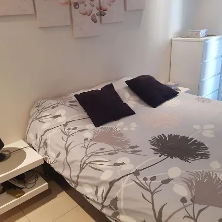 Apartment Beau Avec Garage Ferme