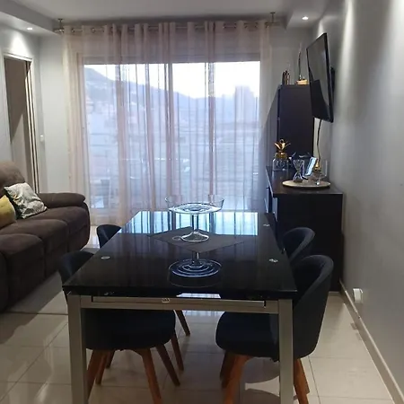 Apartment Beau Avec Garage Ferme